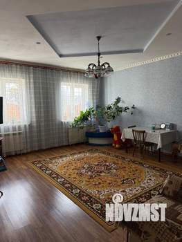 Дом 240м², 2-этажный, участок 10 сот.  