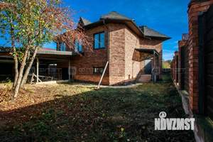 Дом 297м&sup2;, 3-этажный, участок 7 сот.  