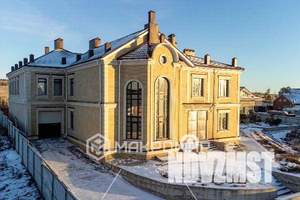 Дом 900м², 3-этажный, участок 16 сот.  