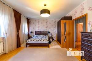 Дом 223м², 2-этажный, участок 6 сот.  