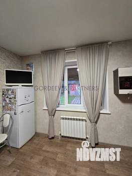 Дом 110м&sup2;, 2-этажный, участок 7 сот.  