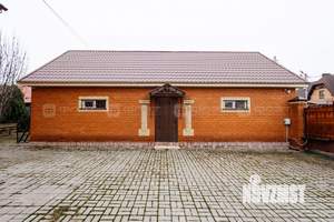 Дом 302м², 3-этажный, участок 10 сот.  