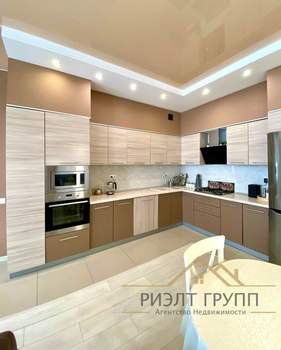 Дом 161м&sup2;, 2-этажный, участок 5 сот.  