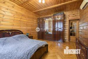 Дом 225м², 2-этажный, участок 10 сот.  