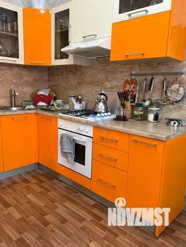 Дом 240м², 2-этажный, участок 10 сот.  
