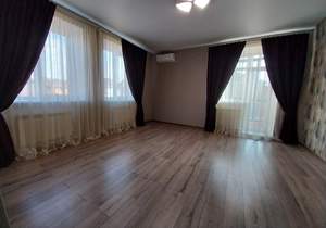 Дом 271м², 2-этажный, участок 12 сот.  