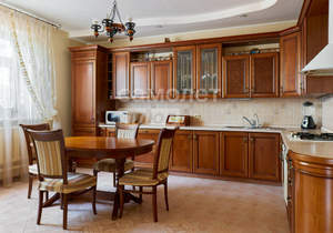 Дом 232м&sup2;, 2-этажный, участок 6 сот.  