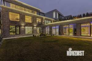 Дом 600м&sup2;, 3-этажный, участок 8 сот.  