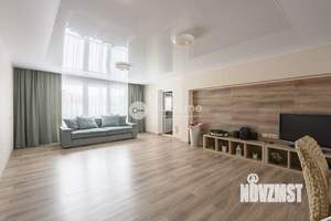 Дом 168м&sup2;, 2-этажный, участок 8 сот.  