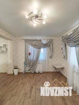 Дом 135м&sup2;, 2-этажный, участок 6 сот.  