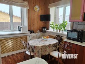 Дом 250м², 3-этажный, участок 6 сот.  