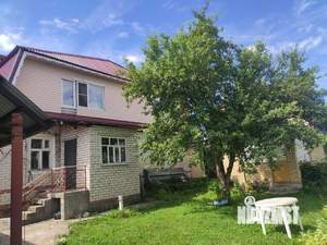 Коттедж 220м&sup2;, 2-этажный, участок 10 сот.  