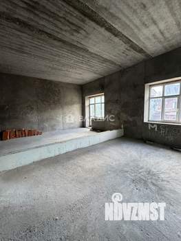 Дом 565м², 3-этажный, участок 8 сот.  