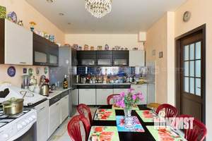 Дом 150м², 3-этажный, участок 2 сот.  