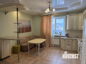 Коттедж 221м&sup2;, 2-этажный, участок 7 сот.  