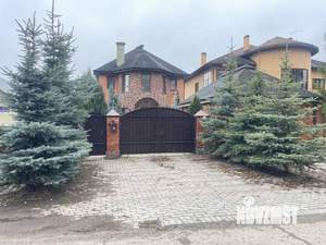 Коттедж 172м&sup2;, 2-этажный, участок 8 сот.  