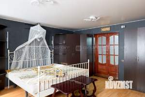 Дом 258м&sup2;, 2-этажный, участок 15 сот.  