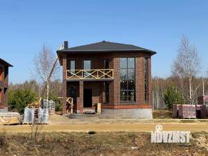 Коттедж 200м&sup2;, 2-этажный, участок 5 сот.  