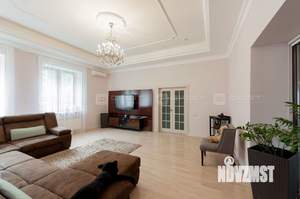 Дом 253м², 2-этажный, участок 11 сот.  