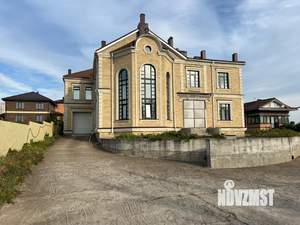 Коттедж 900м&sup2;, 2-этажный, участок 16 сот.  