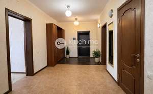 Дом 250м&sup2;, 2-этажный, участок 10 сот.  