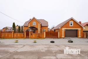 Дом 302м², 3-этажный, участок 10 сот.  