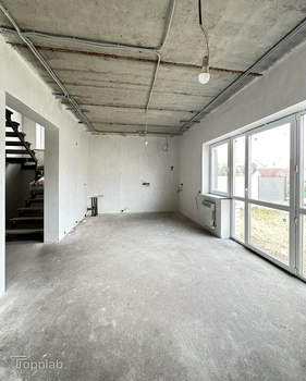 Дом 136м&sup2;, 2-этажный, участок 5 сот.  