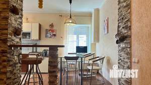 Дом 371м², 3-этажный, участок 13 сот.  