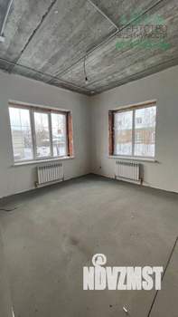 Дом 135м&sup2;, 2-этажный, участок 5 сот.  