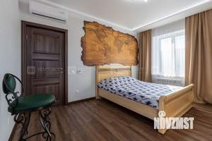 Дом 244м², 2-этажный, участок 10 сот.  