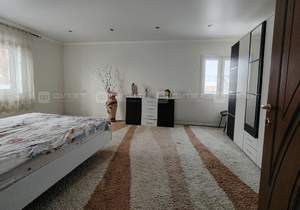 Дом 250м&sup2;, 2-этажный, участок 0 сот.  