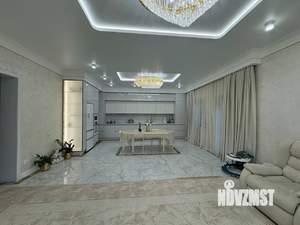 Дом 195м², 2-этажный, участок 8 сот.  