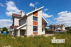 Дом 293м², 3-этажный, участок 13 сот.  