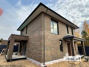 Дом 200м², 2-этажный, участок 4 сот.  