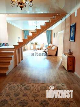 Дом 220м², 2-этажный, участок 5 сот.  