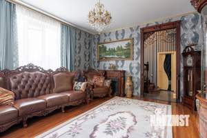 Дом 275м², 2-этажный, участок 12 сот.  