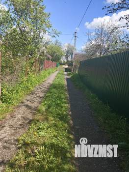 Дом 10м², 2-этажный, участок 6 сот.  