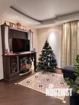 Дом 200м&sup2;, 2-этажный, участок 10 сот.  