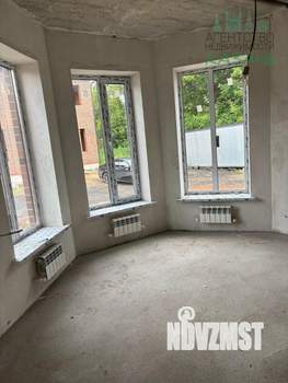 Дом 120м&sup2;, 2-этажный, участок 4 сот.  