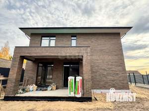 Дом 200м², 2-этажный, участок 4 сот.  