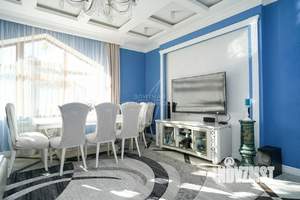 Дом 286м², 2-этажный, участок 15 сот.  