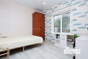 Дом 200м&sup2;, 2-этажный, участок 6 сот.  