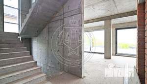 Дом 480м², 3-этажный, участок 6 сот.  