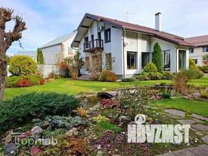 Дом 236м&sup2;, 3-этажный, участок 8 сот.  