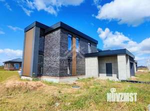 Дом 235м&sup2;, 2-этажный, участок 7 сот.  