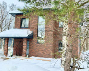 Дом 140м&sup2;, 2-этажный, участок 6 сот.  