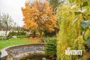 Дом 933м&sup2;, 3-этажный, участок 33 сот.  