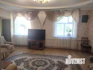 Коттедж 220м², 2-этажный, участок 10 сот.  