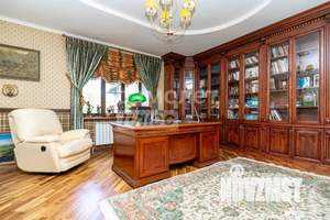 Дом 752м², 2-этажный, участок 23 сот.  