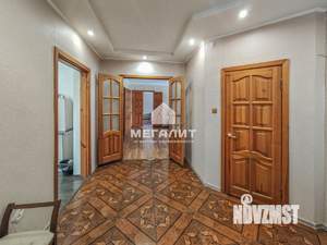 Дом 274м&sup2;, 2-этажный, участок 6 сот.  